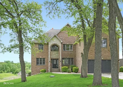 703 Glenda Ct, Sandwich, IL 60548