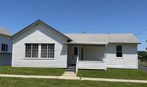 912 Solfisburg Ave, Aurora, IL 60505