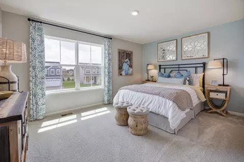 Bedroom - 84 Hedgerow Dr, Elgin, IL 60124 photo 6 of 6