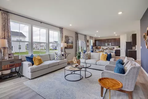 Living - 84 Hedgerow Dr, Elgin, IL 60124 photo 3 of 3
