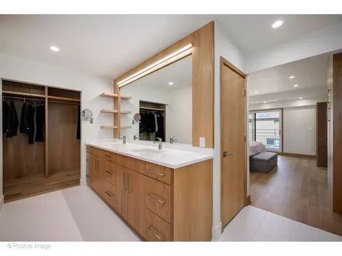 1307 N Sutton Pl, Chicago, IL 60610 photo 24