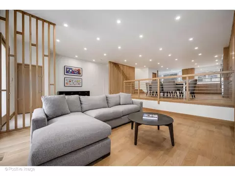 1307 N Sutton Pl, Chicago, IL 60610 photo 7