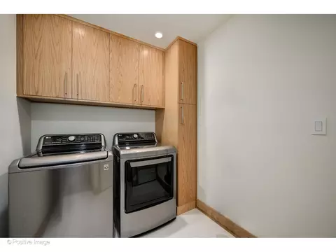 1307 N Sutton Pl, Chicago, IL 60610 photo 29