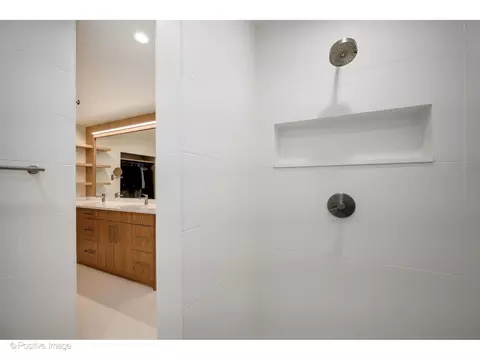 1307 N Sutton Pl, Chicago, IL 60610 photo 26