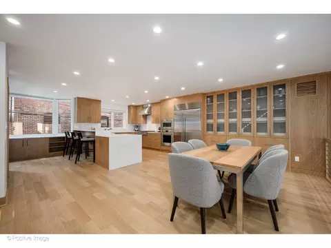 1307 N Sutton Pl, Chicago, IL 60610 photo 8
