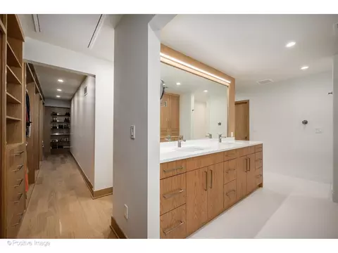1307 N Sutton Pl, Chicago, IL 60610 photo 27