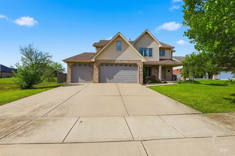 Exterior - 4974 W Cardinal Ct, Monee, IL 60449 photo 2 of 4