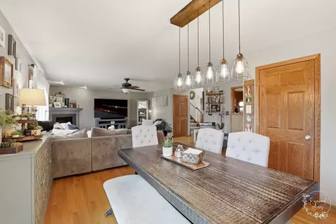 Dining - 4974 W Cardinal Ct, Monee, IL 60449 photo 2 of 2