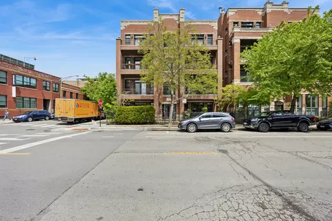 1122 W Hubbard St #3E, Chicago, IL 60642