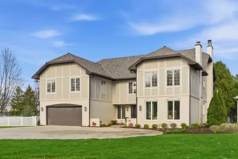 11 Princeton Rd, Hinsdale, IL 60521