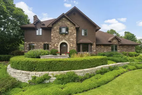 5 N868 Prairie Valley Dr, Saint Charles, IL 60175