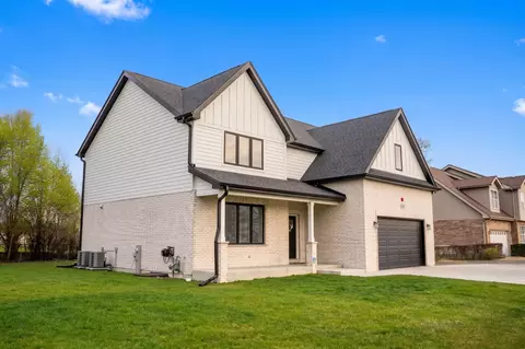 7214 S 78th Ave, Bridgeview, IL 60455