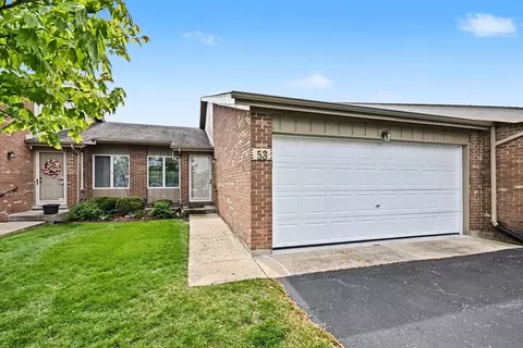 53 Village Woods Dr, Crete, IL 60417
