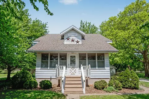 1211 16th Ave, Erie, IL 61250