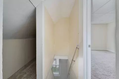 Entry Way - 104 S Gridley St, Bloomington, IL 61701 photo 2 of 2