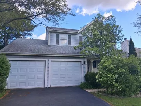 79 Brookstone Dr, Streamwood, IL 60107