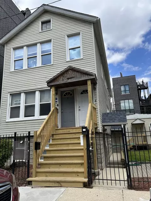 1538 W Fry St, Chicago, IL 60642