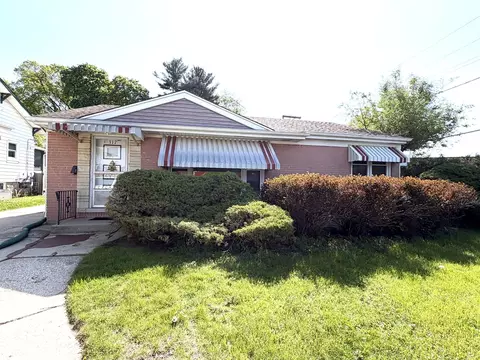 317 S Louis St, Mount Prospect, IL 60056