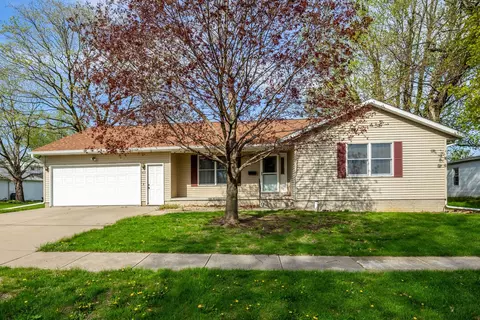 413 N East St, Cambridge, IL 61238