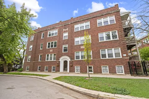 1221 W Jarvis Ave #2, Chicago, IL 60626