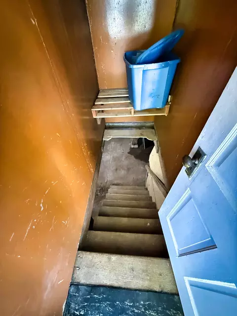 Entry Way - 426 S Locust St, Flora, IL 62839 photo 6 of 6