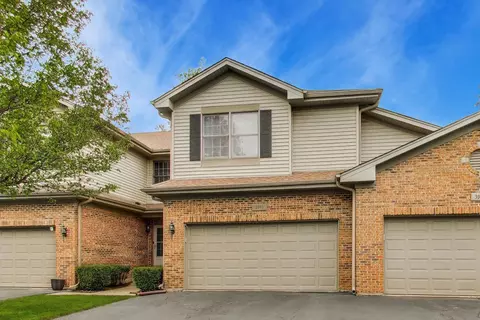 3946 Balmoral Ct, Rolling Meadows, IL 60008
