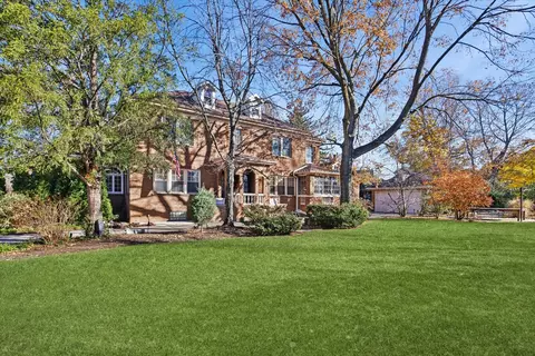 5873 N Forest Glen Ave, Chicago, IL 60646