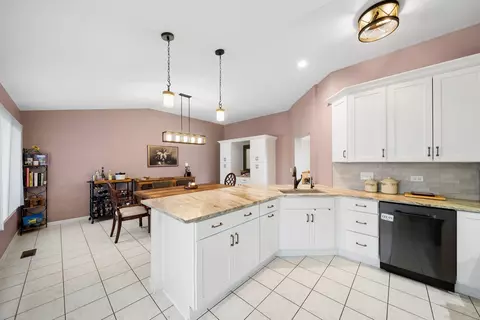 Kitchen - 21626 W Larch Dr, Plainfield, IL 60544 photo 1 of 2
