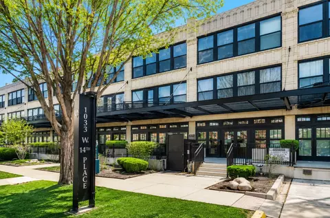 1033 W 14th Pl #311, Chicago, IL 60608