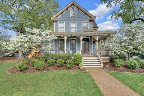 83 Centre St, Haddonfield, NJ 08033