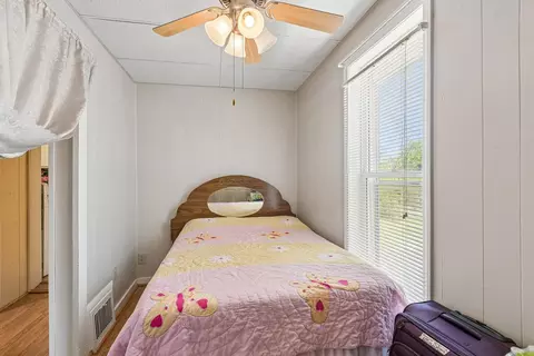 Bedroom - 700 Villa St, Elgin, IL 60120 photo 3 of 4