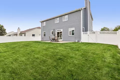 Exterior - 116 Ash Dr, Bolingbrook, IL 60490 photo 6 of 8