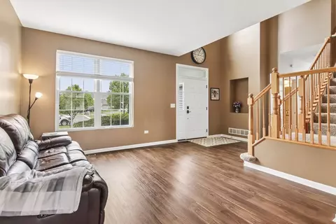 Living - 116 Ash Dr, Bolingbrook, IL 60490 photo 2 of 3