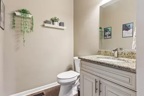 Bath - 116 Ash Dr, Bolingbrook, IL 60490 photo 1 of 5