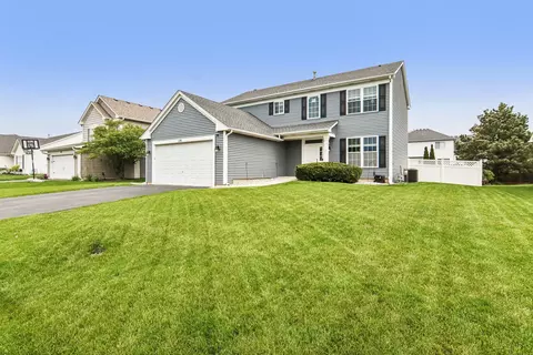 116 Ash Dr, Bolingbrook, IL 60490