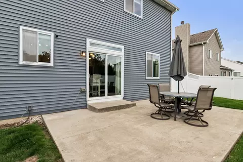 Exterior - 116 Ash Dr, Bolingbrook, IL 60490 photo 4 of 8