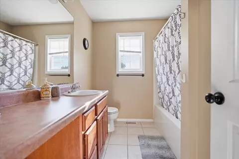 Bath - 1603 Whitmer Ct, Bloomington, IL 61704 photo 1 of 2