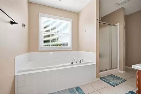Bath - 1603 Whitmer Ct, Bloomington, IL 61704 photo 2 of 2