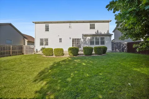 Exterior - 1603 Whitmer Ct, Bloomington, IL 61704 photo 3 of 4