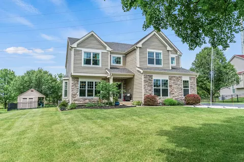 3350 Moraine Dr, Aurora, IL 60506