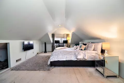 Bedroom - 1819 W 105th St, Chicago, IL 60643 photo 5 of 6