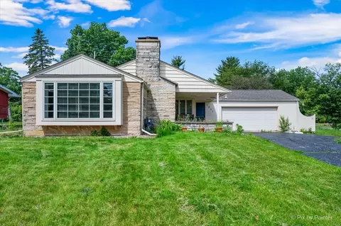 1501 Sugar Valley Ln, Joliet, IL 60433
