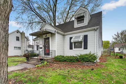 Exterior - 756 Douglas St, Morris, IL 60450 photo 2 of 7