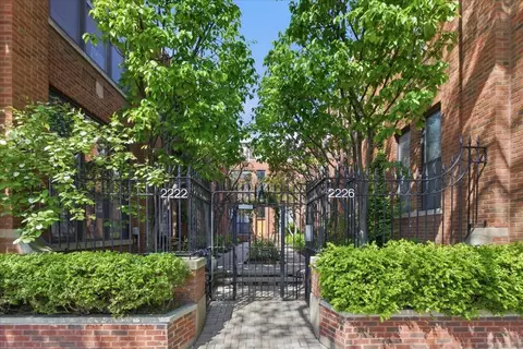 2226 N Racine Ave #15, Chicago, IL 60614