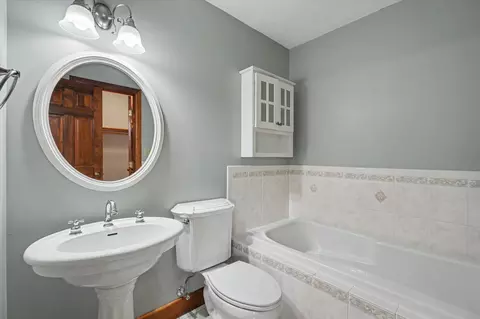 Bath - 1681 County Road 700 N, Philo, IL 61864 photo 1 of 2