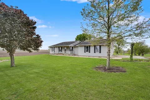Exterior - 1681 County Road 700 N, Philo, IL 61864 photo 2 of 13