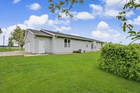 Exterior - 1681 County Road 700 N, Philo, IL 61864 photo 8 of 13