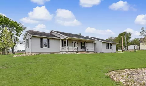 Exterior - 1681 County Road 700 N, Philo, IL 61864 photo 4 of 13