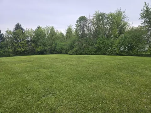 7 Springbrook Ln, Algonquin, IL 60102 photo 2