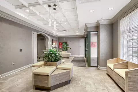 Entry Way - 770 Pearson St #2-505, Des Plaines, IL 60016 photo 1 of 1